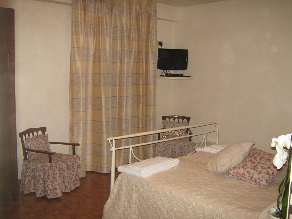 B&B Ristorante Del Monte Colleretto Giacosa Ngoại thất bức ảnh